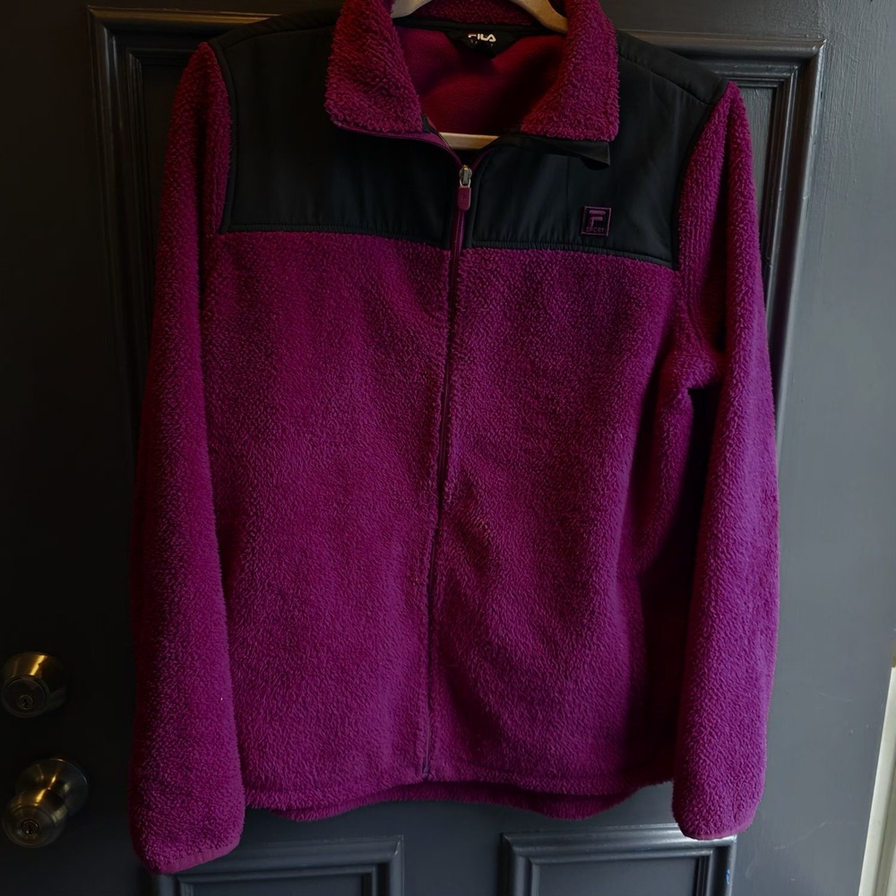 FILA Women's burgandy Black Zip Jacket Long Sleeve Mid-Length Size XL Fleece